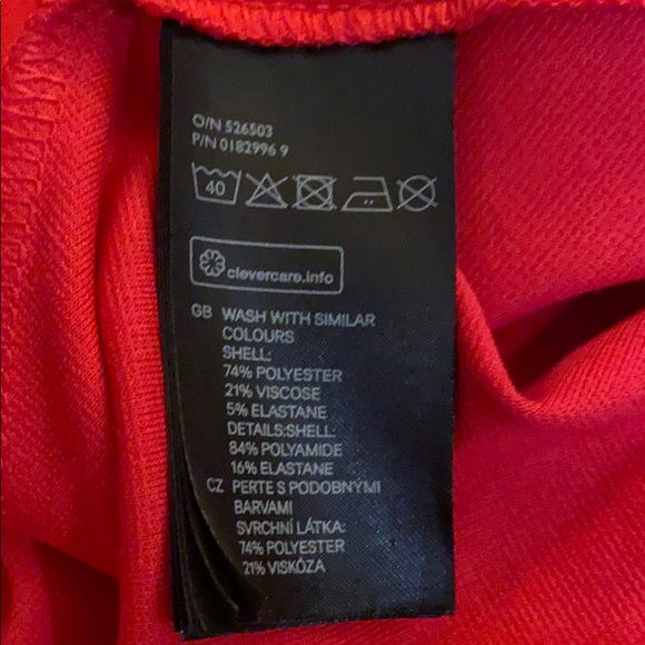 H&M hot pink drink with lace sleeves - Picture 5 of 5